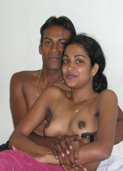 Pic gal 178 Hot indian girls posing on camera naked. 
