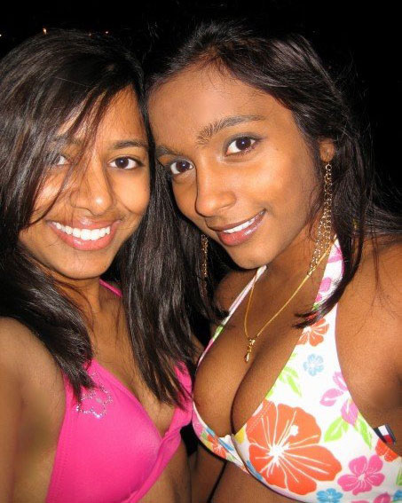 Pic gal 281. Naughty indian girls playing with each other