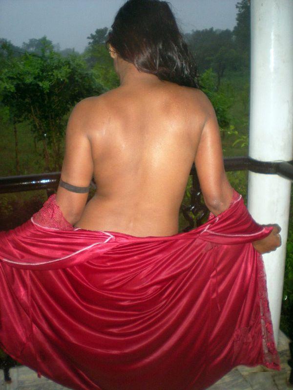 Pic gal 374. Indian couple on honeymoon naked