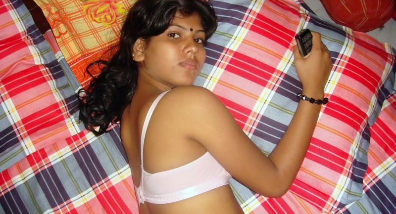 Pic gal 401 Bengali wife laying naked in bed. 