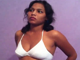 Vid gal 182 Kolkata university girl showing off. 